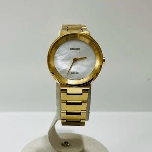 Vintage Japan Seiko Gold Mother of Pearl Dial Solar Women’s Watch
